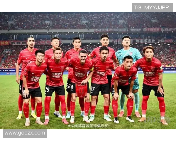 赛后分析:上海足球队与成都足球队的速度对决全景回顾 赛后分析:上海足球队与成都足球队的速度对决全景回顾