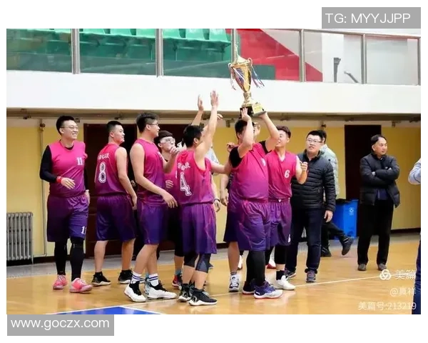 重庆篮球队在全国耐力排行榜中荣登第八名展现出强大实力与团队精神